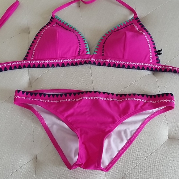 Bikini - Picture 4 of 8